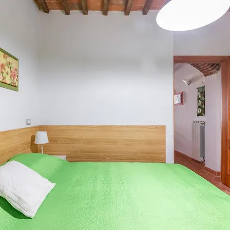 Guesthost - Boboli Gardens Lovely Apartment-3